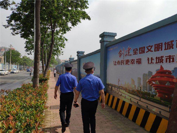 青島市北區(qū)雙山街道綜合執(zhí)法中隊(duì)：烈日下的堅(jiān)守 奮戰(zhàn)創(chuàng)城一線