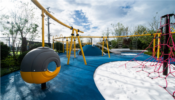 青島龍湖·春江天境：冬夜漫步主城，溫暖無限供應(yīng)