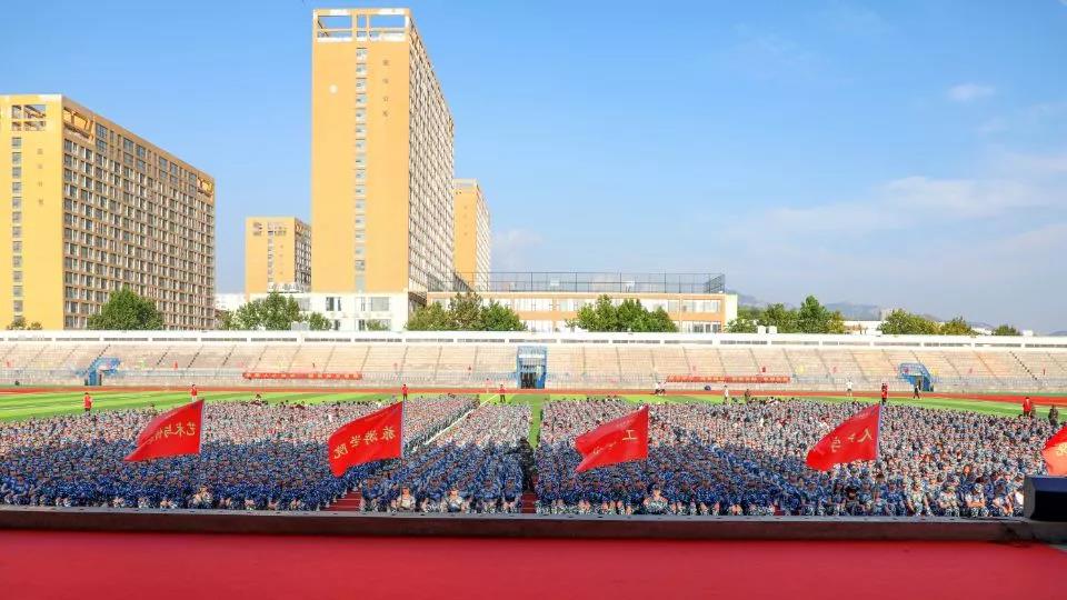 青島恒星科技學(xué)院開展2021級(jí)新生預(yù)防電信網(wǎng)絡(luò)詐騙專題講座