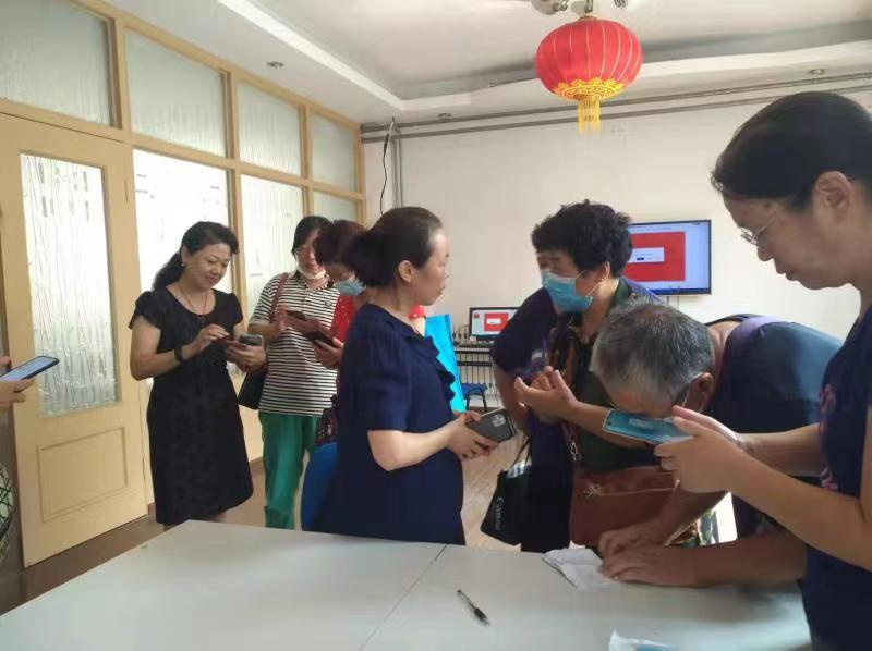 市北區(qū)殘聯(lián)聯(lián)合興隆路街道開展康復(fù)知識(shí)進(jìn)社區(qū)活動(dòng)