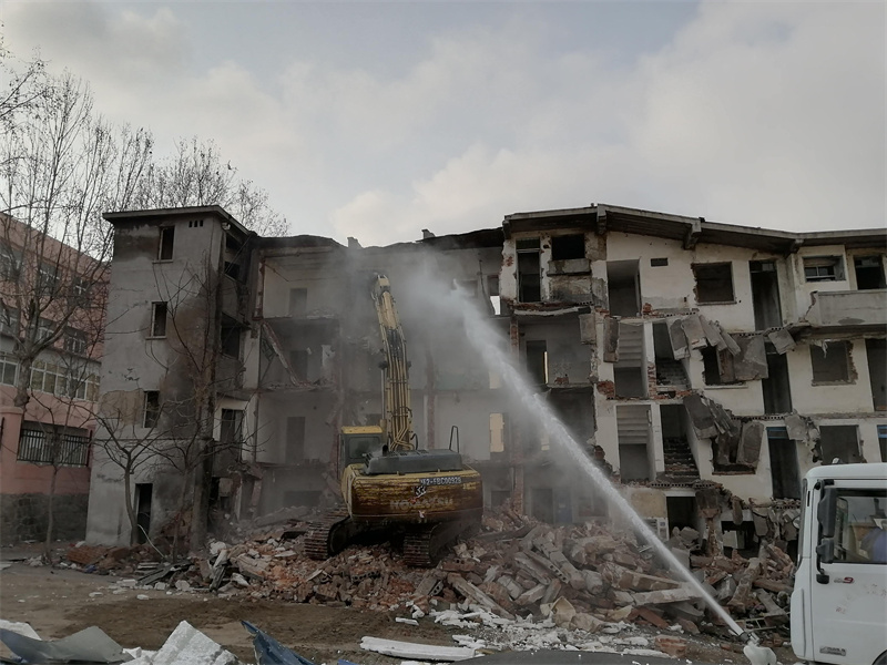 青島市北區(qū)：項目建設(shè)疫情防控兩手抓 城市更新有序推進