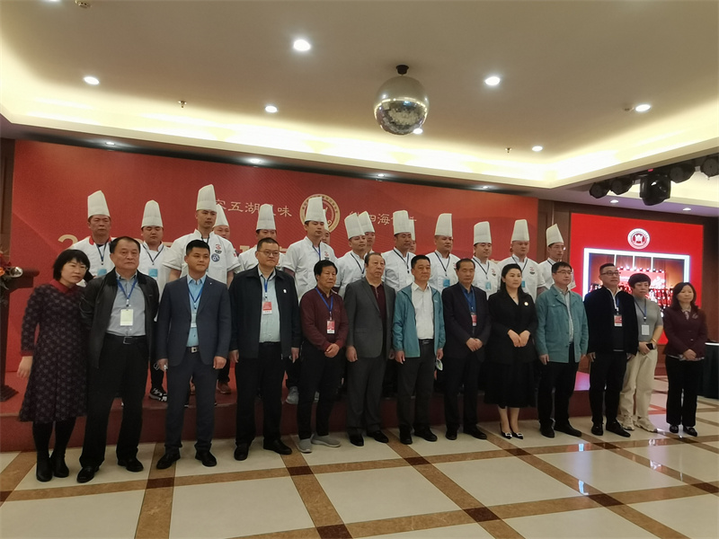 首場(chǎng)“山珍海味”嶗山菜烹飪大賽活動(dòng)今天拉開帷幕