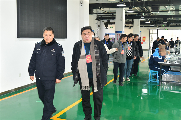 青島市強(qiáng)制隔離戒毒所舉行“媒體開(kāi)放日”活動(dòng)